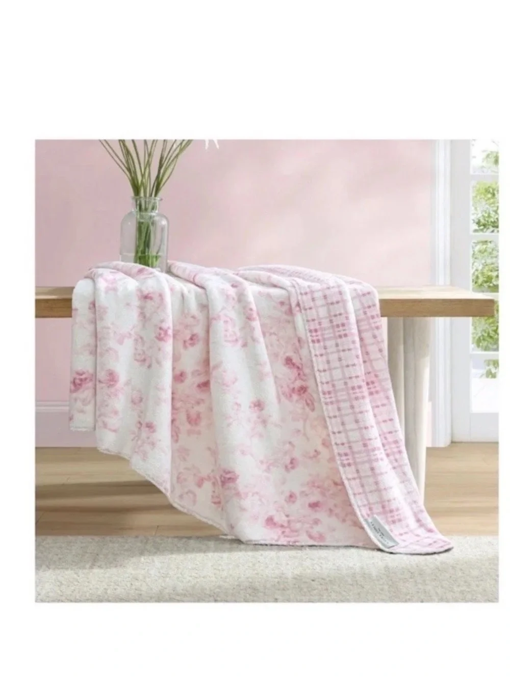 Laura Ashley Pink Floral Zoe Reversible Coco Flannel Throw Mini Pink Roses Soft